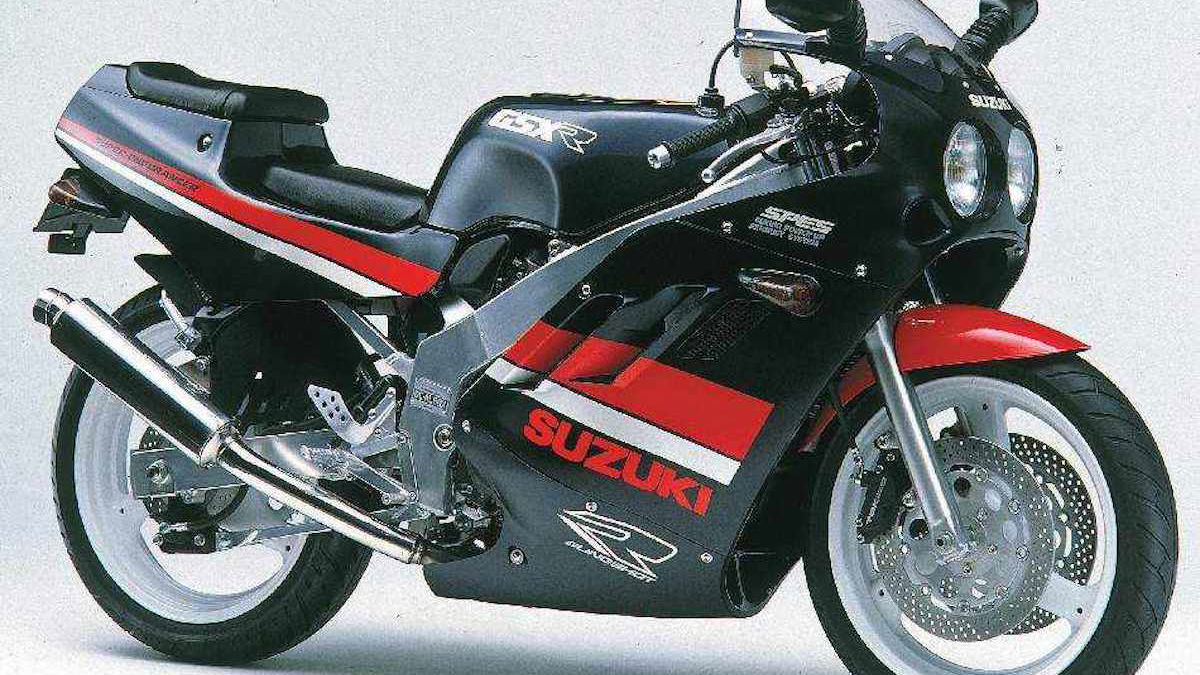 Suzuki GSX-R400.jpg